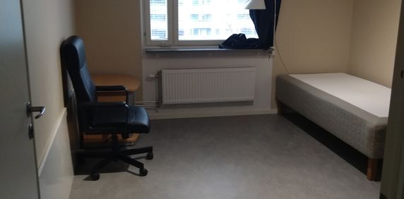 Trondheimsgatan, Kista - Photo 2