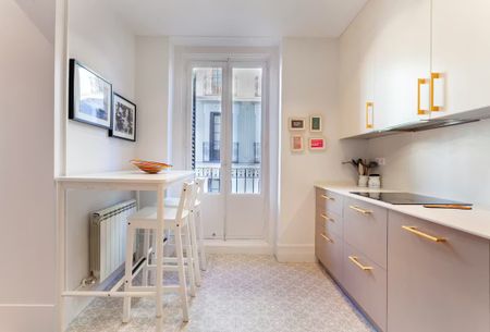 Calle de Santa Feliciana, Madrid, Community of Madrid 28010 - Photo 3