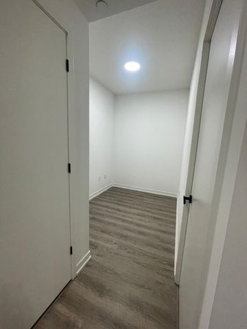 For Lease - 8 Interchange Way Unit# 4001, Vaughan, Ontario - Photo 4