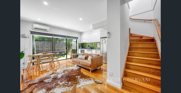 Style & Luxury in Pascoe Vale - Photo 1