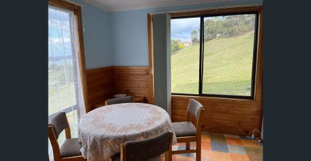 Cute Unit, Fully Furnished and Equipped & Including Power - Photo 3