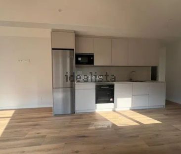 Alquiler de piso en Calle Paulino Mendivil - Photo 2