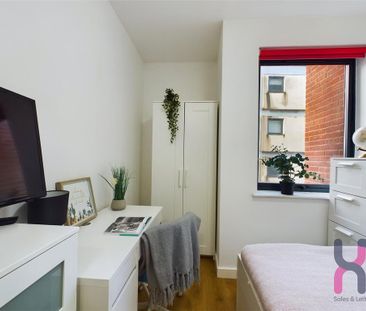 6 bedroom flat to rent - Photo 2
