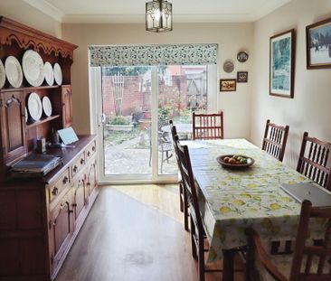 3 bedroom detached house to rent - Photo 3