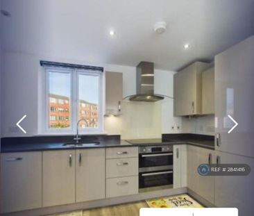 1 bedroom in a flat share to rent - Photo 3