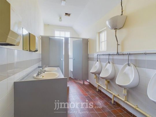 Property to rent - Photo 1