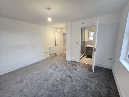 2 bedroom apartment to rent Monument Way, St. Leonards-on-Sea, East Sussex, TN38 - Photo 2