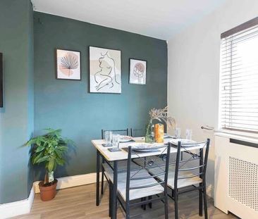 3 Bed Terraced House, Osmondthorpe Lane, LS9 - Photo 2