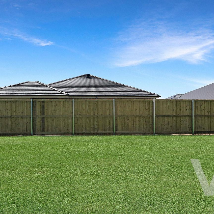 23 Arklow Crescent, Chisholm - Photo 1