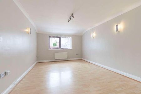 Albany Road, Cheltenham, GL50 - Photo 2