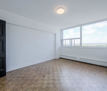 North Shore Towers - Photo 5