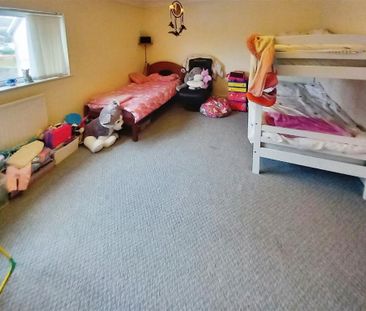 Cwmbach Road, ABERDARE - Photo 6