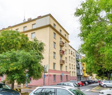 Pronájem bytu 2+1 66 m², Lounských , Praha Nusle - Photo 6