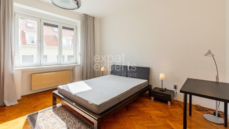 Staromestský 3i (4i) byt 102m2, s parketami, vysokými stropmi a balkónom - Photo 2