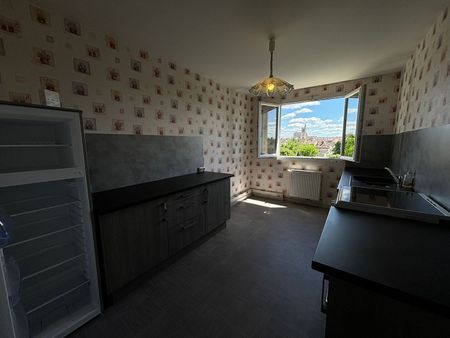 Location Appartement 3 pièces 78m² - Photo 3