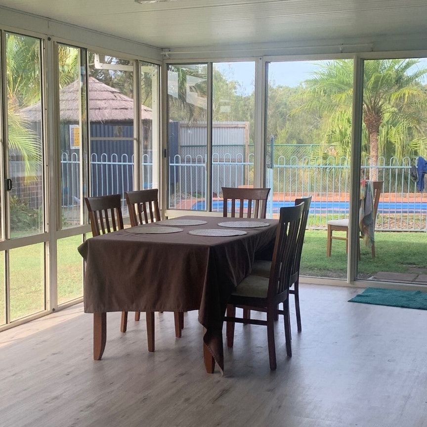 Eli Waters - Photo 1