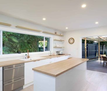Three bedroom with two additional rumpus rooms - Photo 3
