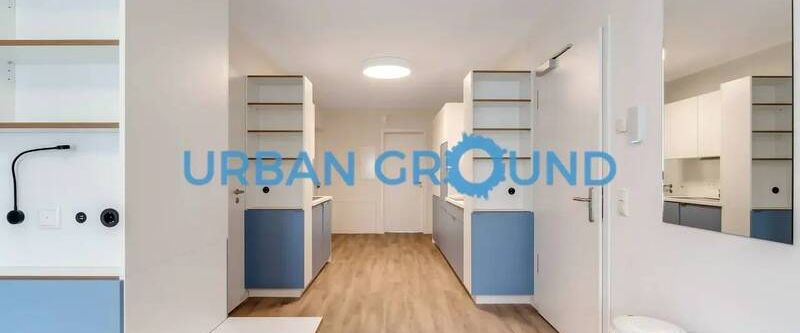 Vollständig eingerichtetes Privatzimmer mit Balkon in einer 5er gemischten WG - Foto 1