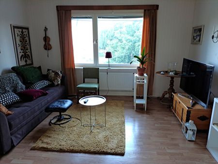 Österbybruk Dannemora: Etta en trappa upp - Photo 2