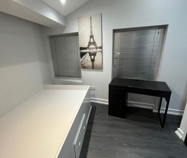 Room in a Shared House, Queens Road, RG1 - Photo 1