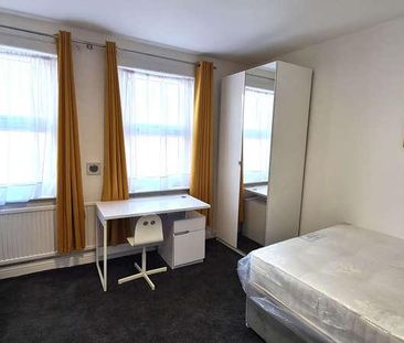 Clare Road, Hounslow, TW4 - Photo 4