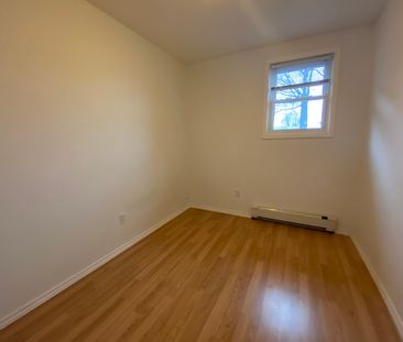 34 Main Street Unit 2, 2 bed, 1 bath - Photo 6