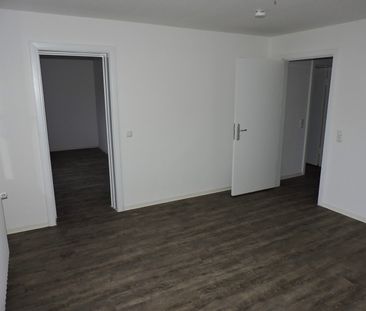 Gepflegte drei Zimmer Wohnung zum 16.02.2025 frei! - Photo 3