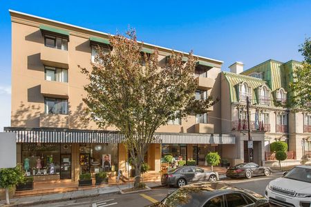 Prime Toorak studio with treetop views - Photo 5
