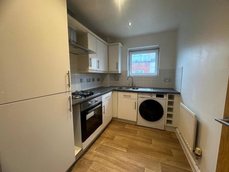 2 bedroom flat to rent - Photo 5