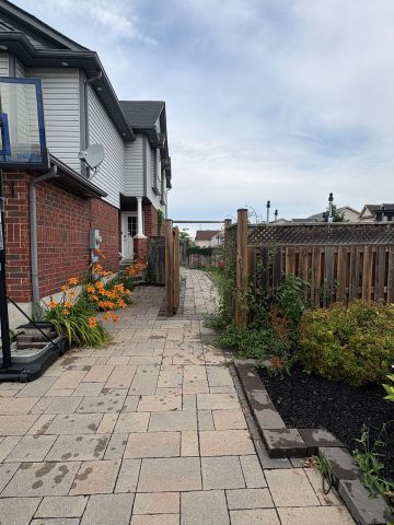 For Lease - 2 Sophia Crescent, Kitchener, Ontario - Photo 2