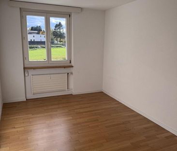 Gemütliche Wohnung mit sonnigem Balkon in der Gemeinde Erlen - Photo 2