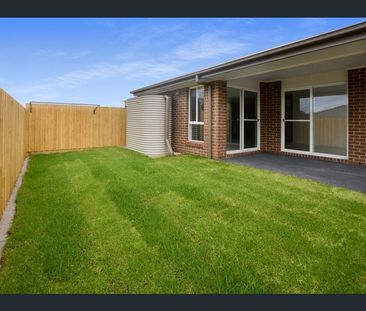 Sophisticated Four-Bedroom Home in a Convenient Location !!! - Photo 3