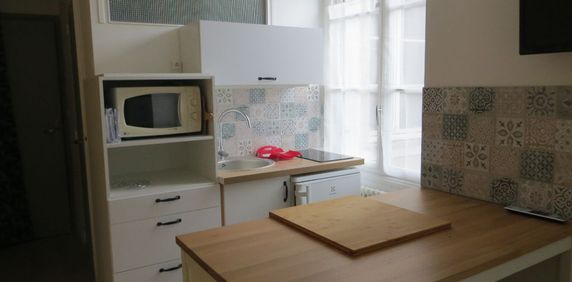 Location Appartement 1 pièce 17m² - Photo 2