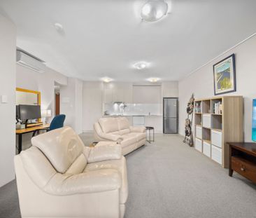 Stylish Modern Apartment in Queanbeyan - Photo 4