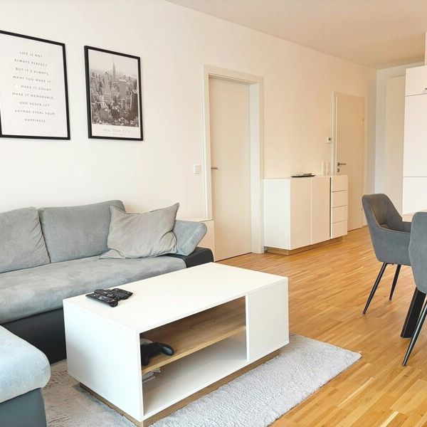 BALKONTRAUM | HELLE 2 ZIMMER | HOCHWERTIGE AUSSTATTUNG | TOPLAGE - Photo 1
