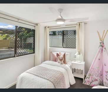 Five Bedroom Home in Thornton - Photo 2