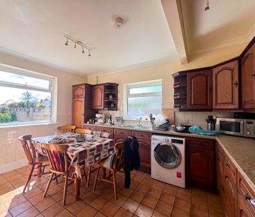 5 bedroom detached house to rent - Photo 3