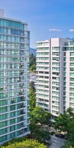 Coal Harbour Bayshore Drive Executive Luxury Furnished 900 sqft Condo - Photo 3