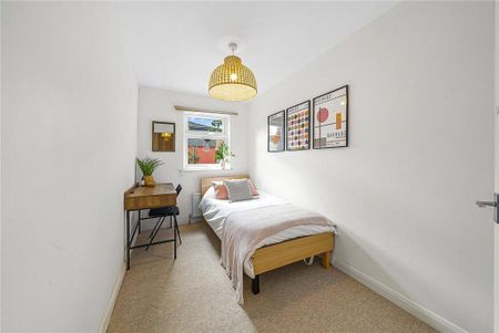 3 bedroom apartment to rent - Photo 3