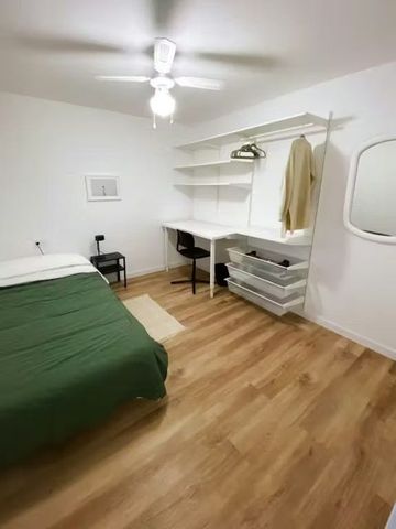 Carrer de Víctor Moya, Valencia, Valencian Community 46022 - Photo 2