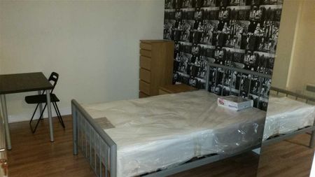 2 bedroom house share to rent - Photo 3