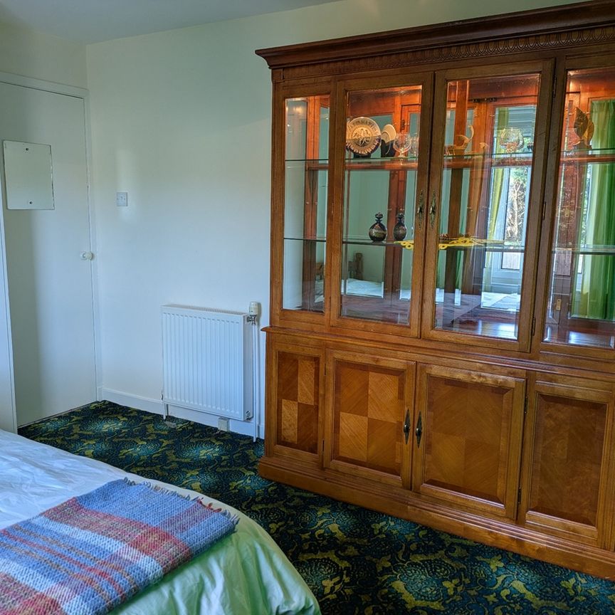 Room in a Shared House, Clermiston Crescent, EH4 - Photo 1