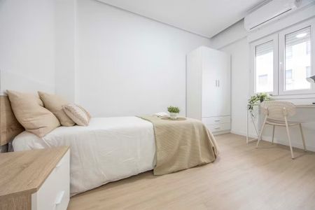 Carrer dEmili Baró, Valencia, Valencian Community 46020 - Photo 4