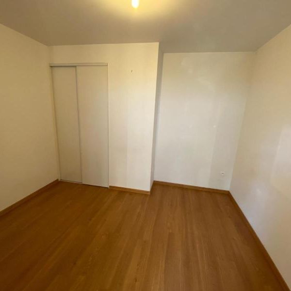 Location Appartement 3 pièces 57m² DECINES CHARPIEU 69150 - Photo 1