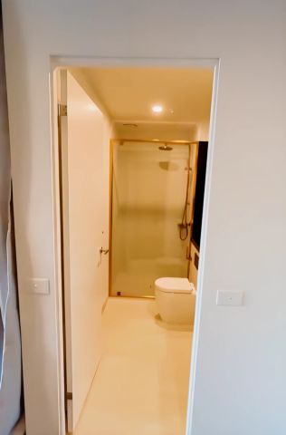 1 Bedroom - Photo 2