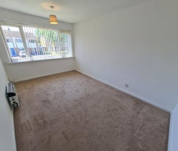 2 Bedroom Maisonette - Photo 2