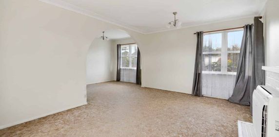 Central living made easy - Photo 2