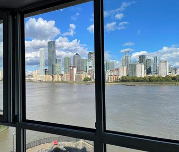 2 bedroom penthouse to rent - Photo 3