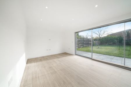 Eshan drive, Kent, London - Photo 3