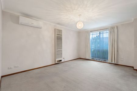 Stylish & Convenient - In the Heart of Pakenham - Photo 3